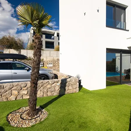 Villa Nina-3 Bedroom Villa With A Pool And Hot Tub Krk Town Exterior photo