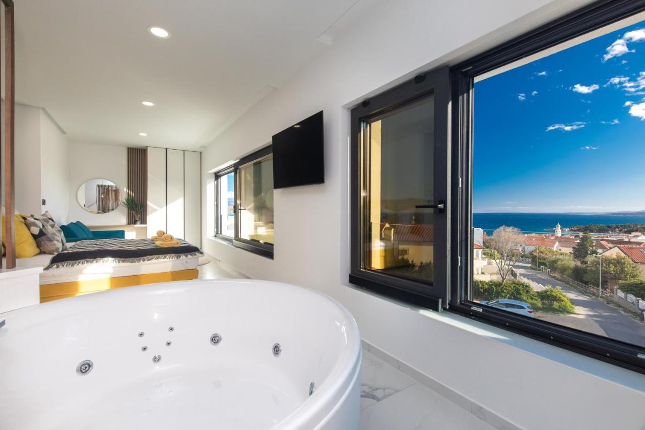 Villa Nina-3 Bedroom With A Pool And Hot Tub *