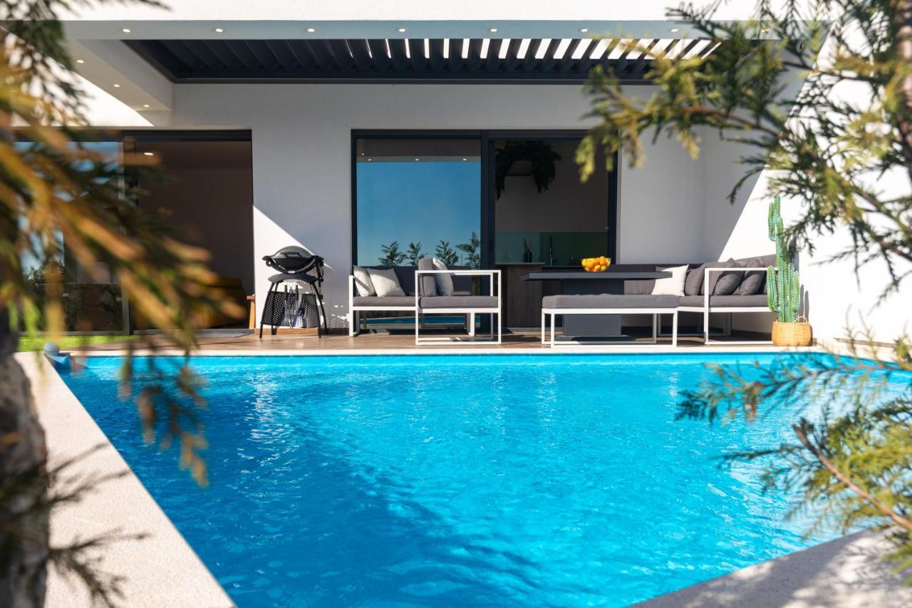 Nina-3 Bedroom With A Pool And Hot Tub